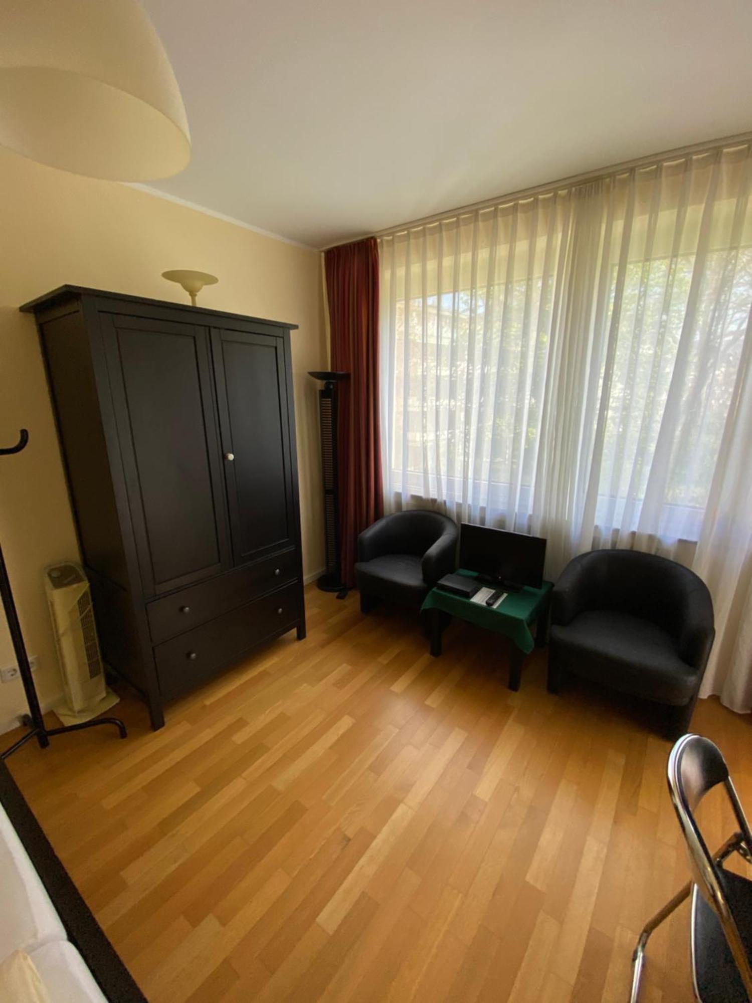 Haus Am Zoo Verschiedene Adressen *