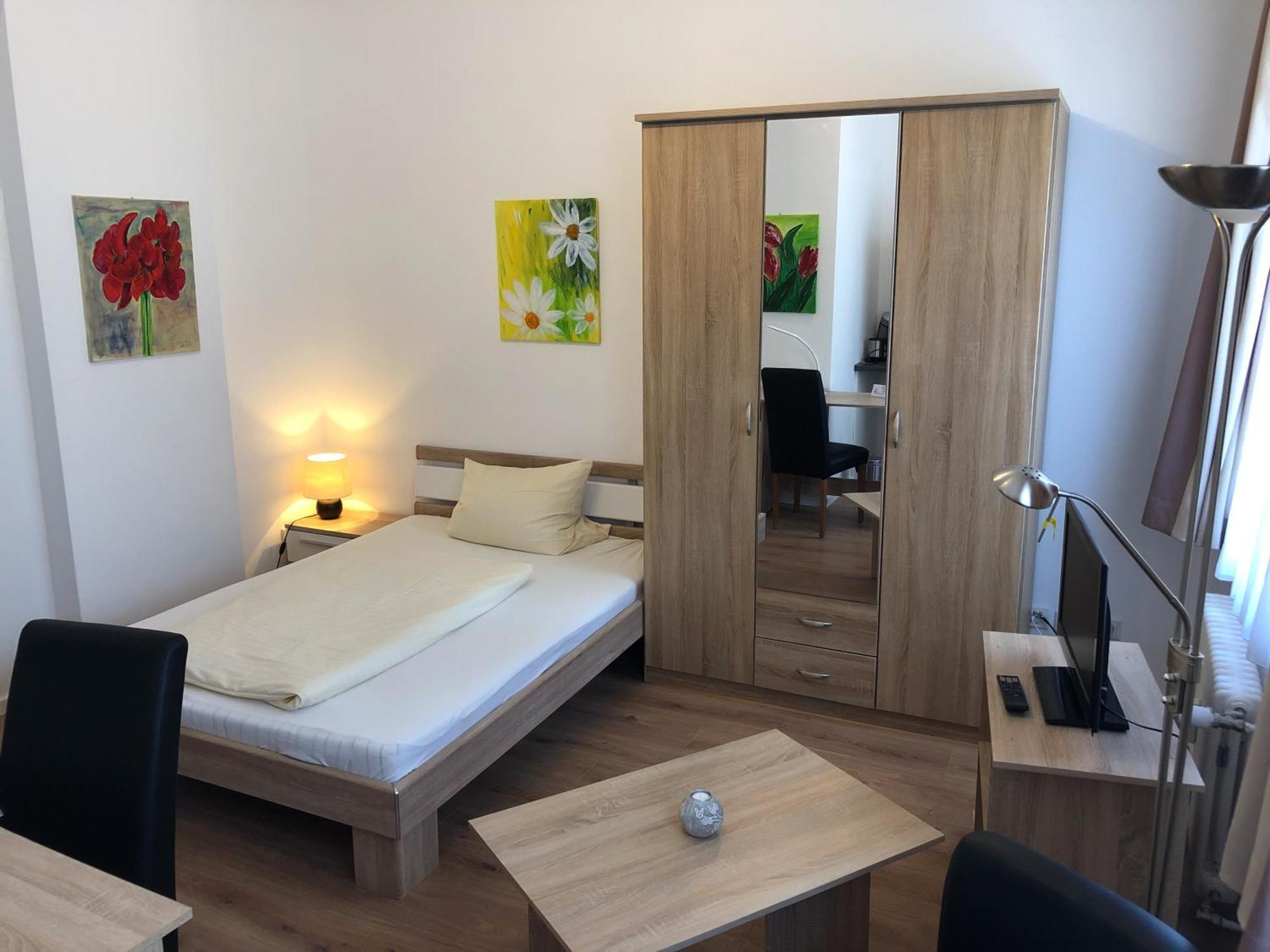Hotel Haus Am Zoo Verschiedene Adressen Dusseldorf